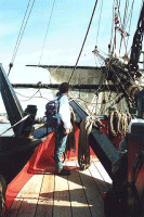 greg_on_endeavour2.gif 24.06 K